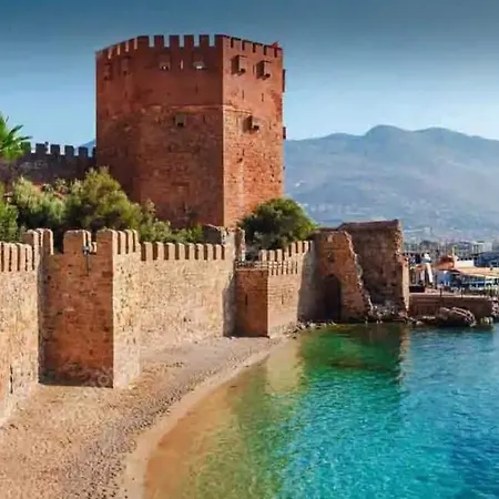 Luna Sea View With Private Pool Alanya