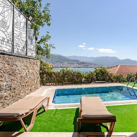 Luna Sea View With Private Pool Апартаменти