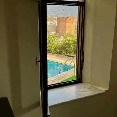 Luna Sea View With Private Pool شقة